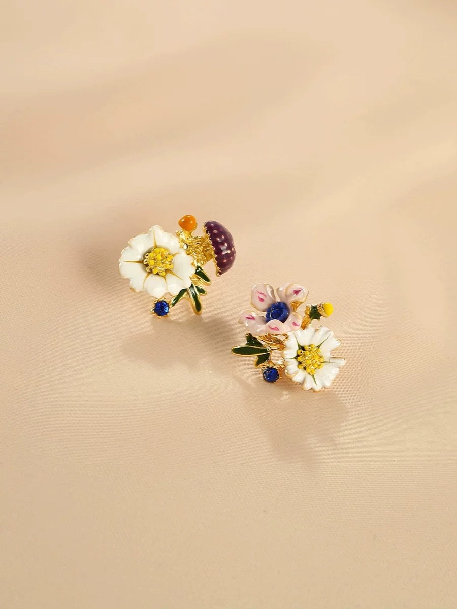 Forest Sunflower Earrings - Asymmetrical Floral 3D Design