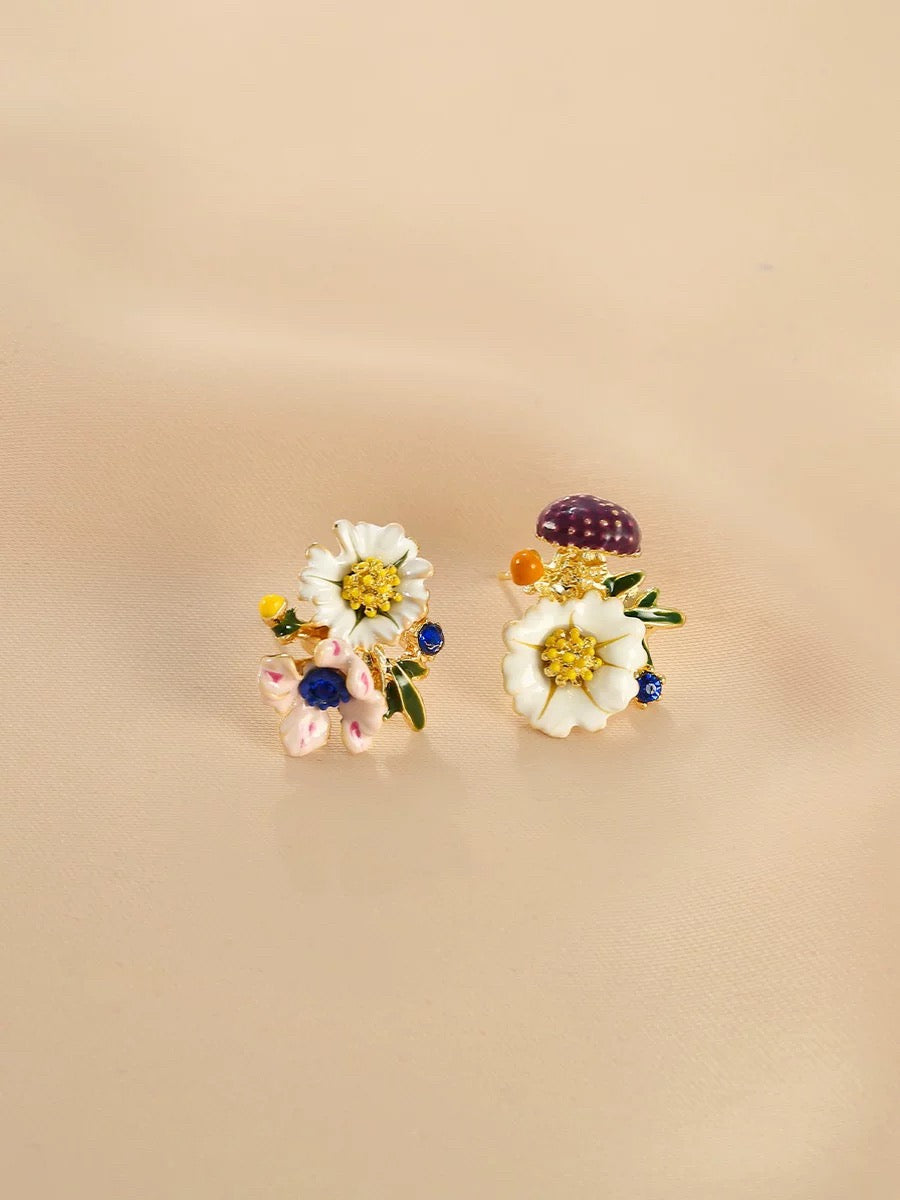 Forest Sunflower Earrings - Asymmetrical Floral 3D Design